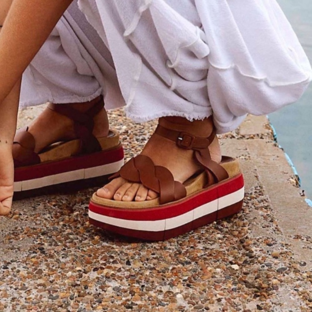 Paloma Barcelo Lara Tri-Color Platform Sandals